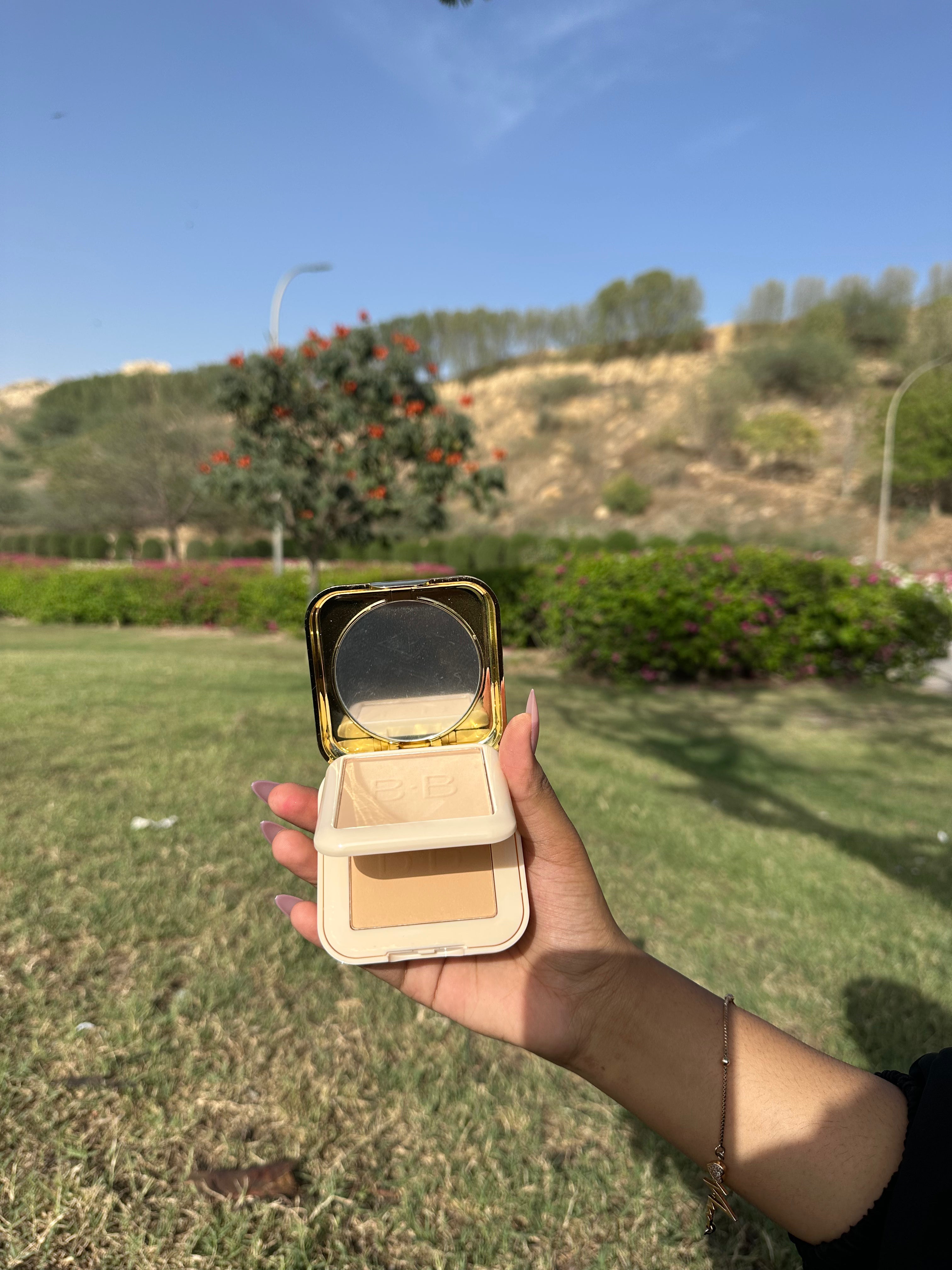 Super Fit Flawless BB Romantic Face Powder