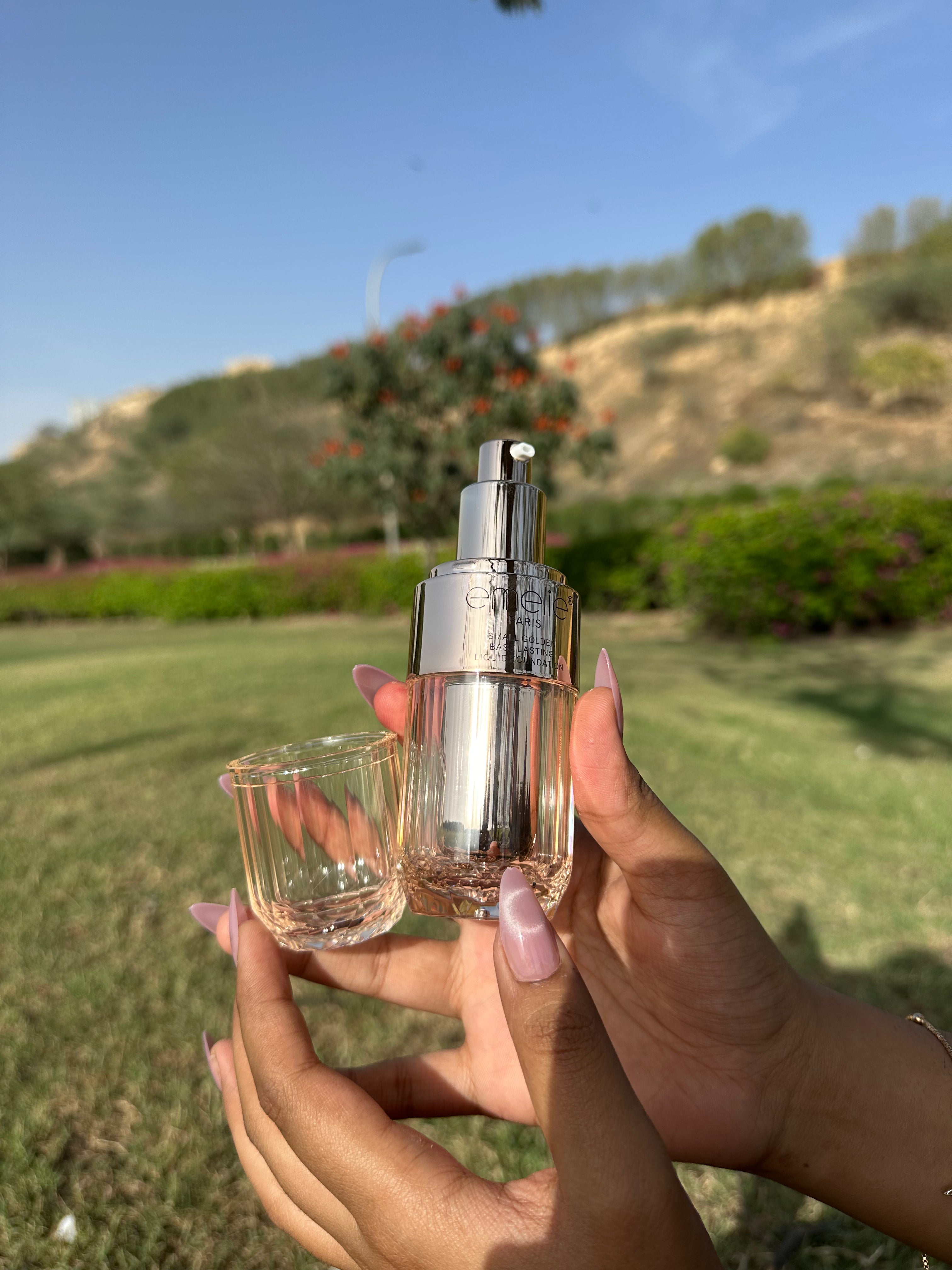 Emelie Paris Liquid Foundation - 30spf